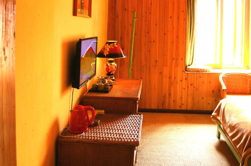 Shangri-La Lao Shay Youth Hostel Exteriér fotografie